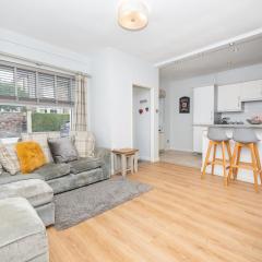 Spacious 2Bed Home - 10Min to Clifton Down Station