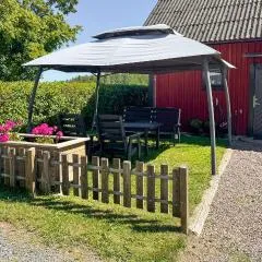 1 Bedroom Nice Apartment In Aneby