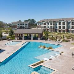 Landing Apartments - Grand Harbor
