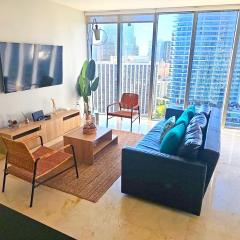 Wonderful 2 BR Condo Icon Brickell With Pool