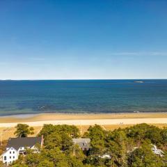 Beachside Oceanside Walk onto the beach
