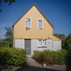 Spacious Coastal Getaway