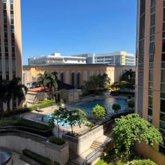 Cozy condo with balcony in Taguig