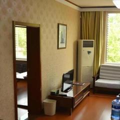 GreenTree Inn WeiFang QingZhou Middle HaiDai Road Electric Power Shell