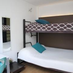 Hermosa Habitación con balcon cama mat y litera Polanco