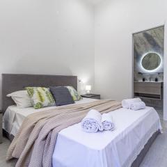 Carlo's Apartment