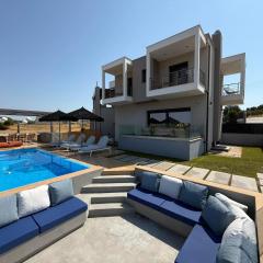 Noemia Luxury Pool Villa