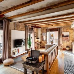 Shan - 1 bedroom and balcony in El Born