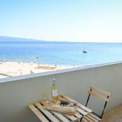 Helena - Bright 2Br Trottel Beach by foot - by TGB