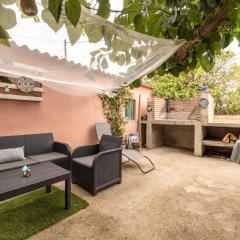 Casa Cinta, exteriores compartidos