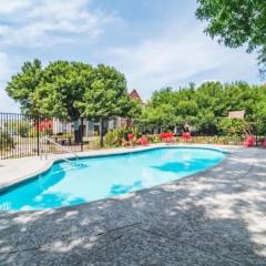 Landing Apartments - South San Antonio