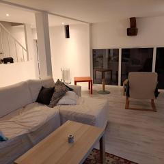 Chambre dans maison paisible