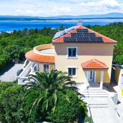 Amazing Home In Crikvenica With Wifi