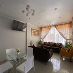 LA FAMILIA NASCA HOUSE