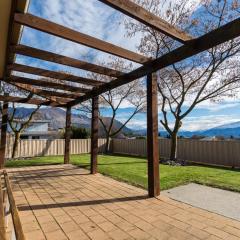 Wanaka Gem on Kings Dr - Mountain Views