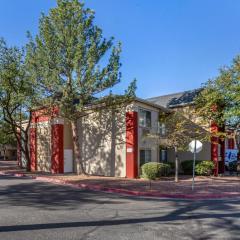 Suburban Studios Albuquerque Uptown