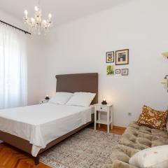 Authentic Apartment Regina in Porec Center