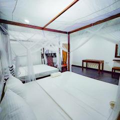 Banana Shade Cottage