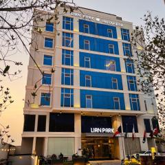 Lian Park Hotel