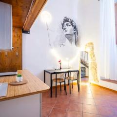 2 - Monolocale silenzioso a due passi dal centro