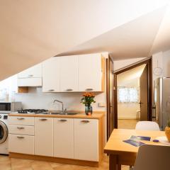 Mansarda 7 Trilocale, Bafile241 - 2' Piano NO Ascensore - Adria Holiday Jesolo - FAMILY APARTMENT