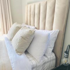 The Minimalist Hideout