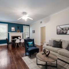 438M- 3 BR Apt with Free Parking on Premises and Coffee