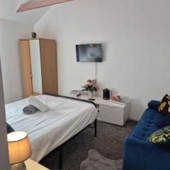 New Central Guest House