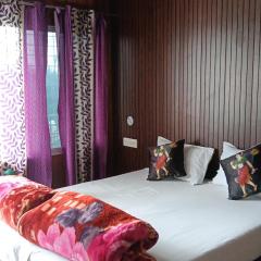 Hotel Poonam Mahal