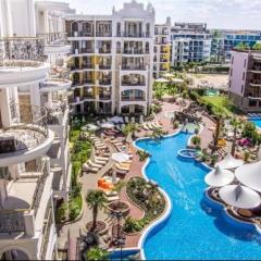 Monte Carlo Vaio - 1BR Garden Apt - With Direct Pool Access