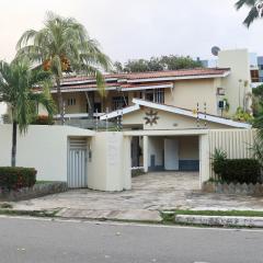 Beach house in the heart of Atalaia - Casa de praia no coração de Atalaia