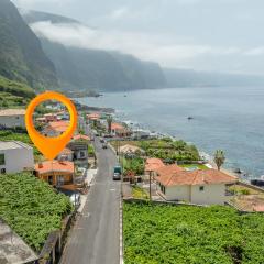 Scenic Home with Panoramic Sea & Mountain Views in São Vicente