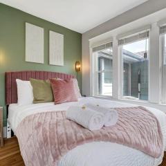 Institute Duo 2 Apts Near Downtown & Parks