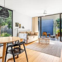 Bangalay Villa 15 just Steps from Seven Mile Beach