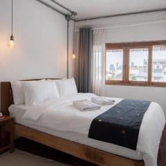 Urban Nest Townhouse, Local-feel, Roof,Nightmarket