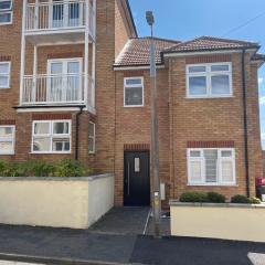 Seaview House with Sea View Brand New- 3 Bedrooms - Harwich, Dovercourt