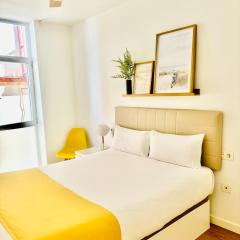 LUMINOSO APARTAMENTO en el centro de Cádiz