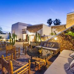 Stunning Villa in Santa Gertrudis, 1080