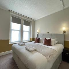 Wedgwood Hotel - Room 8