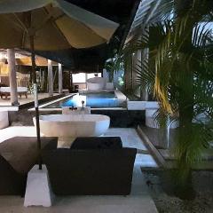 PROMO Private Vacation Rental Villa 2 Pools 4 Bedrooms 4 Bathroom Free Airport Pickup