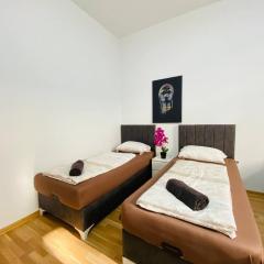 Family Apartment near Schönbrunn Palace HL3