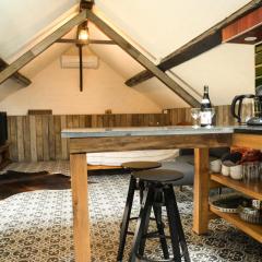 Luxe loft in vierkantshoeve