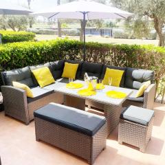 Delightful Ground Floor 2 bed with access to pool, Wi-Fi, AC