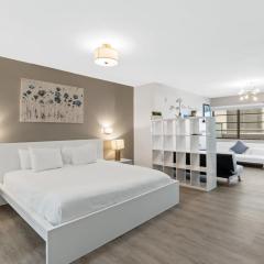 Heart of South Beach Studio Roof Top Pool Balcony