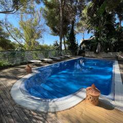 Villa Compartida con Vistas al Mar y la Montaña
