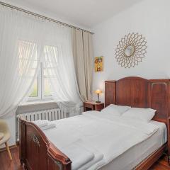 Rynek Nowego Miasta 27 by NYX Apart