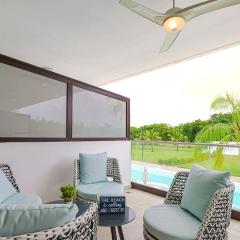 Comfy Retreat Balcony Grill Pool