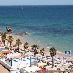 Casa da Praia em Olhos de Água a 50 metros da Praia