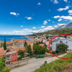 Apartments by the sea Podgora, Makarska - 12326