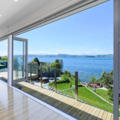 Rotorua Luxury lakeside Resort